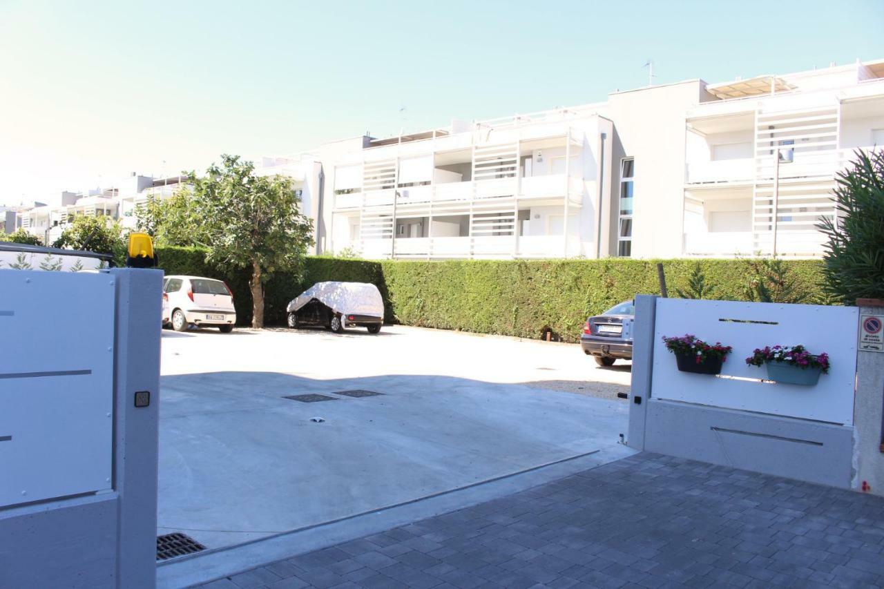 Dainese Apartments, Casa Miriam Lido di Jesolo Kültér fotó